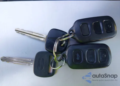 2005 Pontiac Vibe z USA, uszkodzony, nr VIN 5Y2SL638X5Z473461